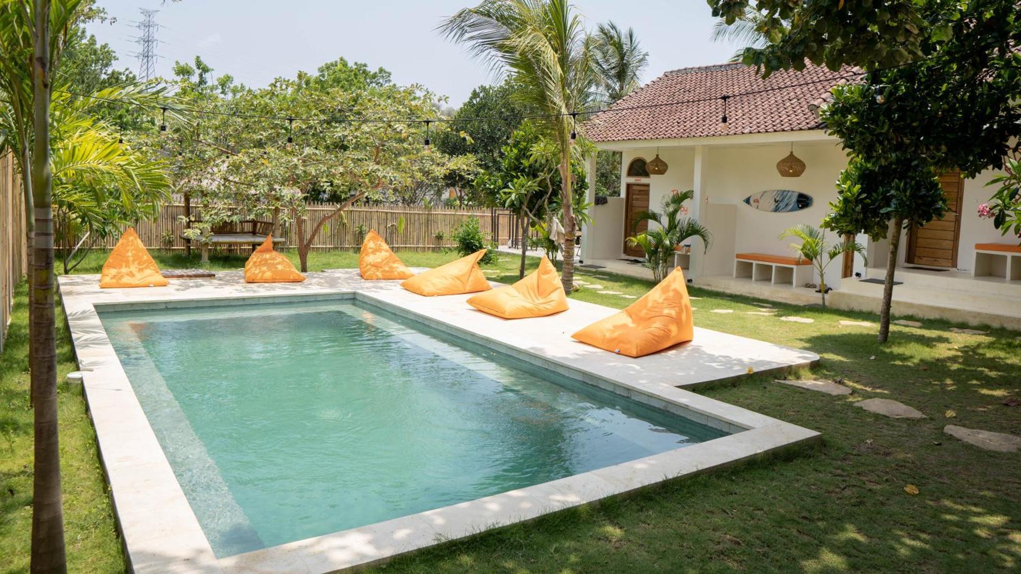 Lost Inn Kuta Capsule Hostel 외부 사진