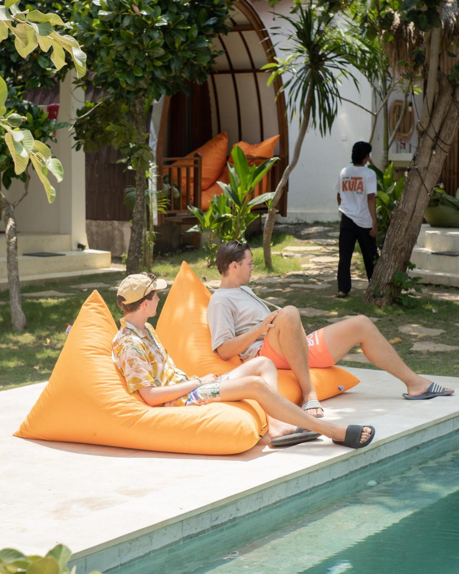 Lost Inn Kuta Capsule Hostel 외부 사진